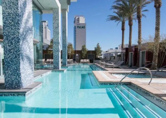 Strip View - Luxurious Studio At Palms Place